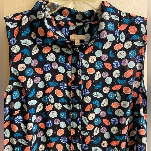 Talbots Blouse Sleeveless Button Front Medium Umbrella Print - Picture 3 of 6